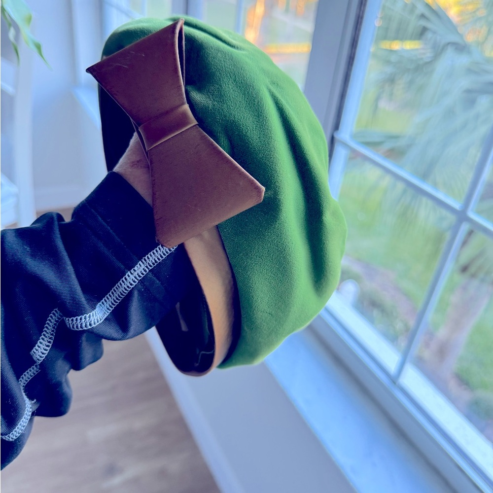 ￼ 💚 Vintage Green Wool brown ribbon beret